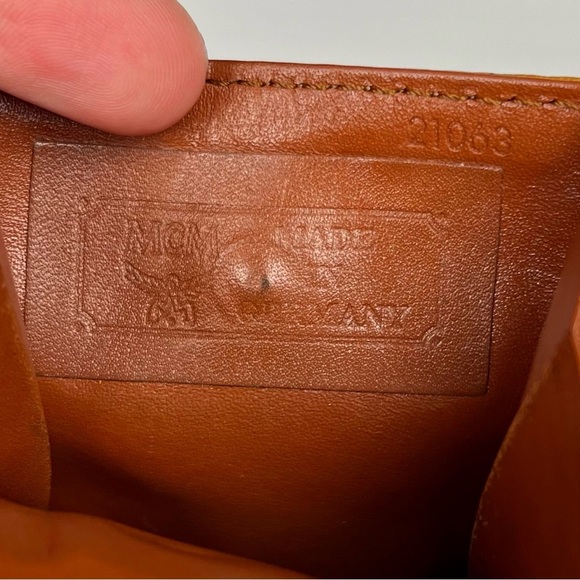 MCM Coin Wallet - Picture 5 of 9